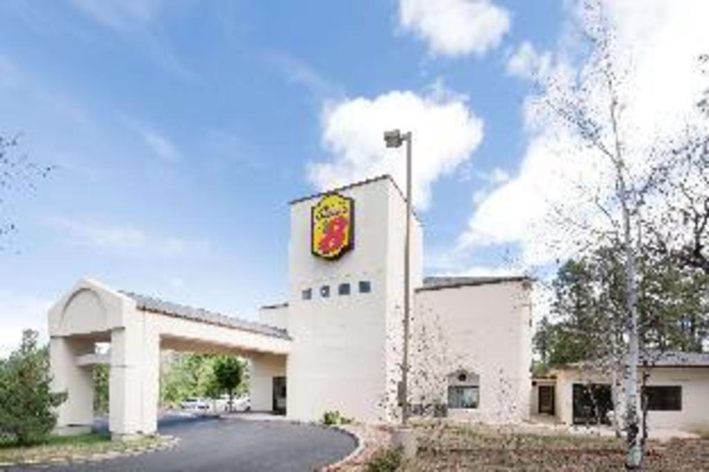 Super 8 by Wyndham Show Low Main image 1